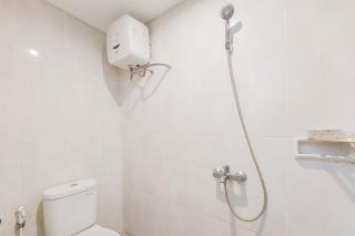 Warm and Cozy Living Studio Serpong Garden Apartment By Travelio - 5