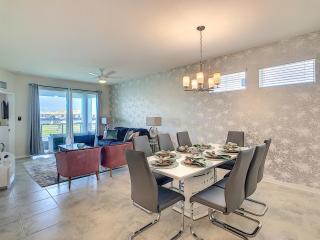 Last Minute Disney Getaway! Private Pool, Hot Tub & Games Room. Book Now! #88007 - Kissimmee - 5