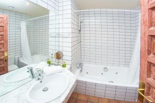 Cigarral Valdecolomba, cerca del casco histórico - 1