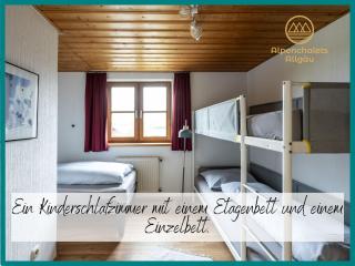 Gemütliches Ferienhaus mit Garten Kamin, eine separate Ferienwohnung, neu renoviert, ideal für Familien und Gruppen - Immenstadt im Allgäu - 1