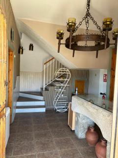 ALTOGREDOS Hotel Rural y apartamentos turísticos - Hoyos del Espino - 6