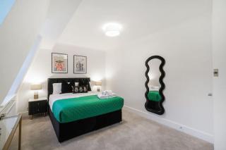 Spacious 3-bed split level flat on Portobello Road - London - 6