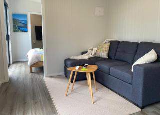 Te Henga Hideaway - Bethells Beach - 4