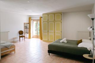 84B3 - Freesia suite in 18th century Provencal farmhouse - Althen-des-Paluds - 3