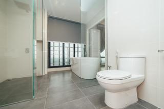 Mosaic Midvalley Oceanblue Nest 3BR w Bathtub by Our Stay - Johor Bahru - 4
