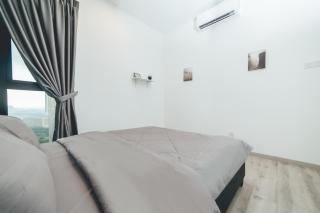 Mosaic Midvalley Oceanblue Nest 3BR w Bathtub by Our Stay - Johor Bahru - 1