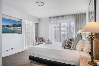 Byron Marvel - Luxury Byron Bay Penthouse Holiday Rental with Balcony, 4 Bedrooms, Sleeps 10 - 3
