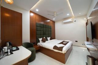 The Luxury Inn - Varanasi - 8