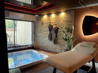 Logement spa privatif proche Niort et La Rochelle - Arçais - 0