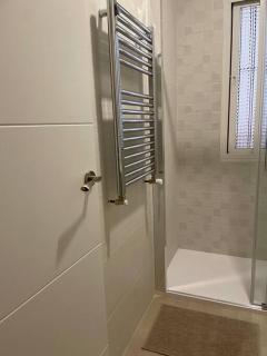 Céntrico apartamento a estrenar - Bilbao - 5