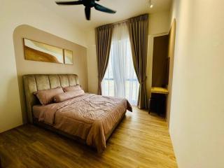 The Muji Glen3R2B with Netflix, 6pax YPM112 - Kuching - 9