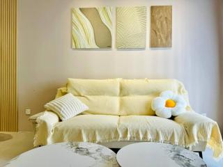 The Muji Glen3R2B with Netflix, 6pax YPM112 - 6