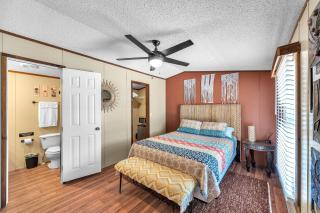 Waterfront Lodge by The Lodges at Fossil Creek - Shay - 8