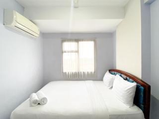 Homey and Cozy Living 2BR Lagoon Bekasi Town Square Apartment By Travelio - Bekasi - 3