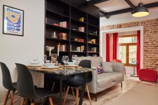 Stunning 2BR 1 Min Metro&Galata - Istanbul - 9