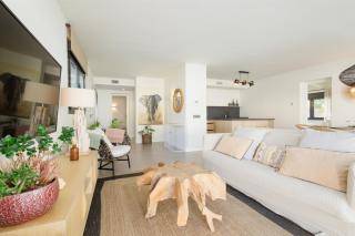 Villa with minimalist decor, pool and BBQ, two minutes' walk from Costabella beach - Marbella - 6