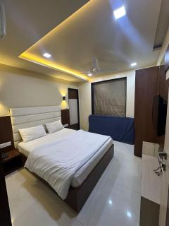 Hotel suhagan heights - Ābu Road - 8