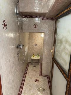 Petit Riad authentique tout proche de Dar El Bacha - Marrakech - 9