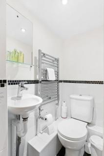 Brighton Pier with Comfort in the City - 1