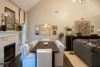 Sink into the Luxe Corner Tub at an Upscale, Spacious Home - Jonesboro - 2