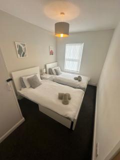 MMC Serviced accommodation - Leigh - 5