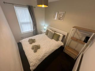 MMC Serviced accommodation - Leigh - 6