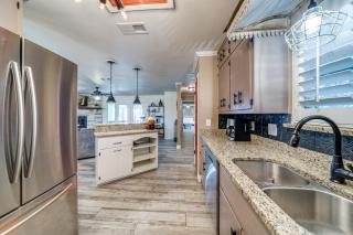 Charming Pet Friendly 4 BDRM Home Mins To Main ST and Wineries - Fredericksburg - 1