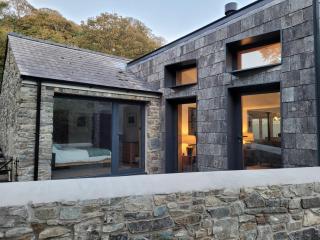 Mill Lodge, Middle Mill, Solva, Pembrokeshire - Haverfordwest - 5