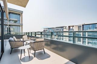 Radiant 2BR with Assistant Room at Citywalk Residential Building 7, Al Wasl by Deluxe Holiday Homes - Dubai - 8