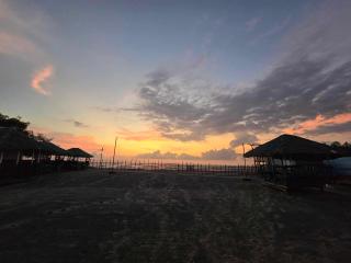Seaside Sunset Beach Resort - Caba - 7