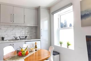 6 Sleeper Sanctuary in BrickLane - 2