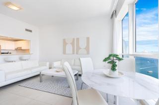 Lux Home with Direct Beach Access in Al Bateen - Dubai - 5