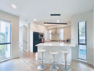 Nearly New 3bed Townhouse 3km to CBD - Auckland - 2