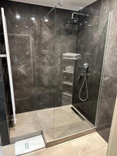 main Appartments Frankfurt Airport - 3