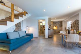 House Stone - 7