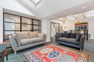 Mill Lodge, Middle Mill, Solva, Pembrokeshire - Haverfordwest - 8