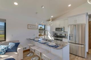 Mtn-View Tiny Home Near Flathead Lake and Skiing! - 2