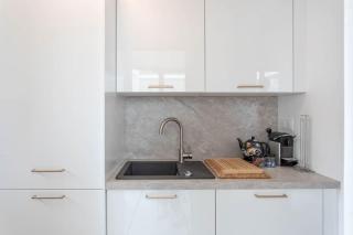 Studio lumineux avec aperçu mer Pointe Croisette - 8