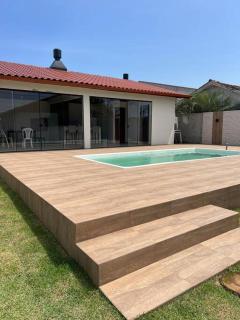 Casa de praia em Pinheira SC com piscina - 0