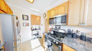 ENTIRE Pittsburgh Home Close To Events - Kid Friendly - Designated Dog & Cat Areas - Private Patio - Free Parking - Fireplace - 3