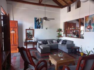Charming Home on La Calzada - Granada - 9