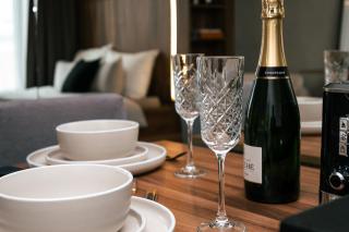 Apartments Wroc'LOVE by me &302 Legnicka Self Check-In 24h & Lift & Air conditioning - Breslavia - 2