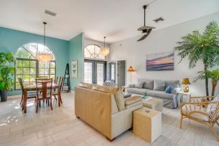 Canal-Front Outdoor Space Home in Cape Coral - Cape Coral - 4