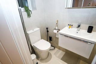 Easy 2 Manage Wisteria House, Heathrow Retreat, Free Parking - Colnbrook - 8