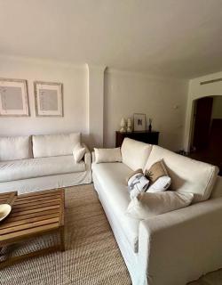 COSTA GALERA Apartamento con piscinas jardín y un baño cercano a la playa - Estepona - 6