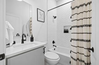 Rainey St Retreat - Cowboy Pool & Urban Chic - Austin - 9