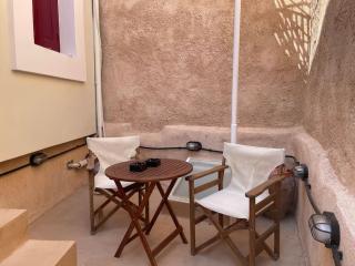Sphinx Apartments - A - Chios - 2