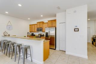 4 Bed Pool Home With 1 K, 2 Q, 1 Twin Bedroom townhouse - 7