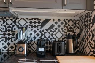 7Min to Uni Sé-Velha - AC - Work Desk - 300MBs WiFi - Suite 7 - Coimbra - 1