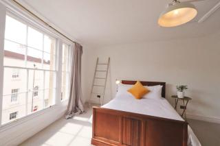 Gorgeous three bedroom townhouse in Clifton - 3